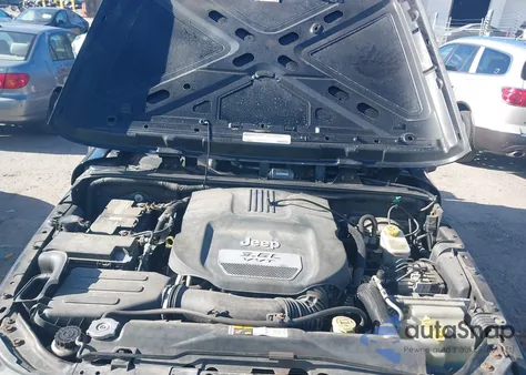 2012 Jeep Wrangler Unlimited Sport z USA, uszkodzony, nr VIN 1C4BJWDG1CL235008